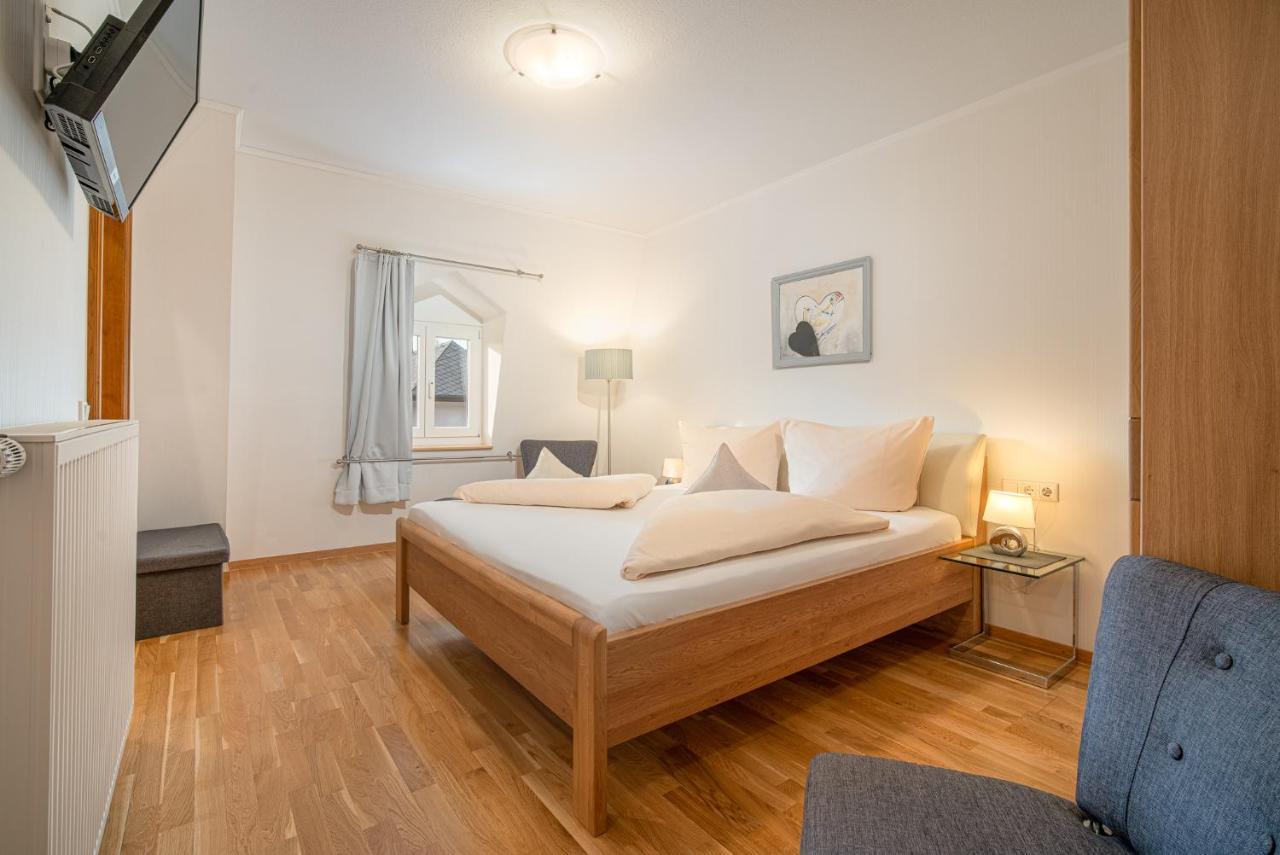 Hotel- Weingut- Moselloreley Piesport Luaran gambar