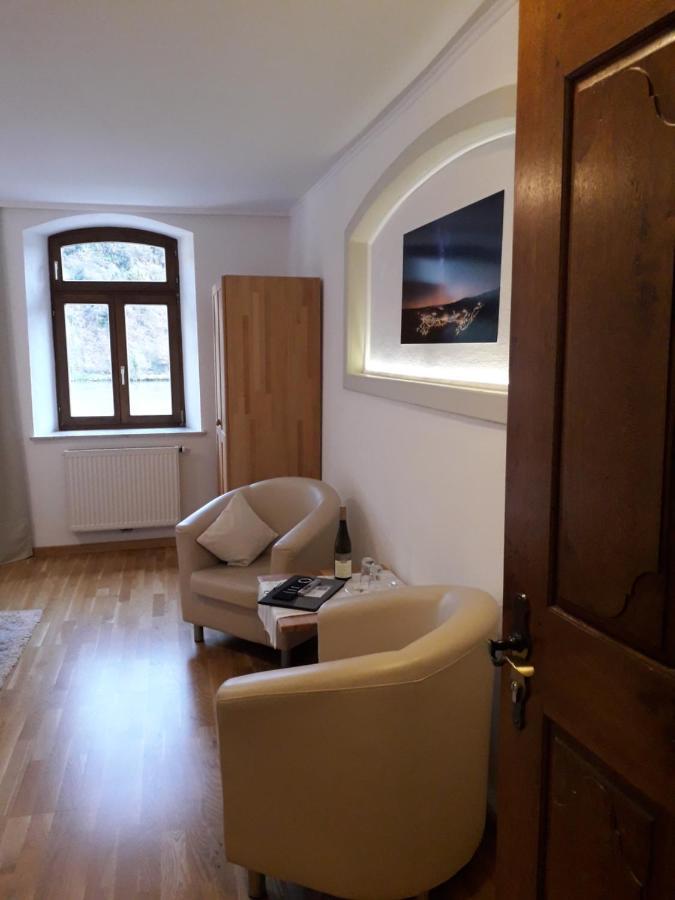 Hotel- Weingut- Moselloreley Piesport Luaran gambar